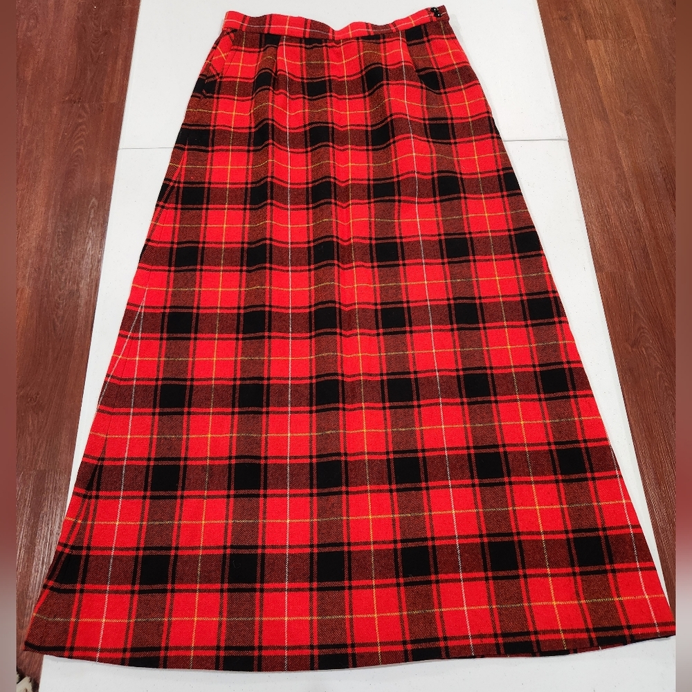 Pendleton Red and Black Plaid A-Line Skirt